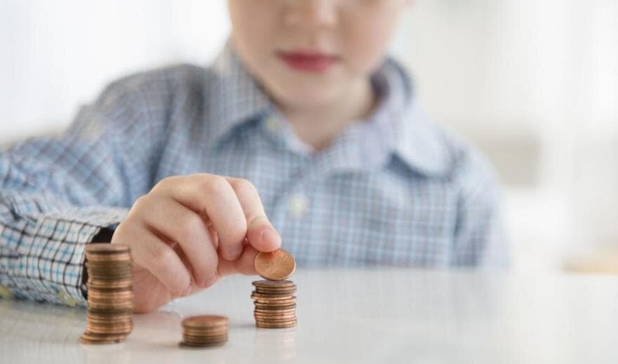 Деньги и дети: 3 ошибки родителей, которых лучше избегать